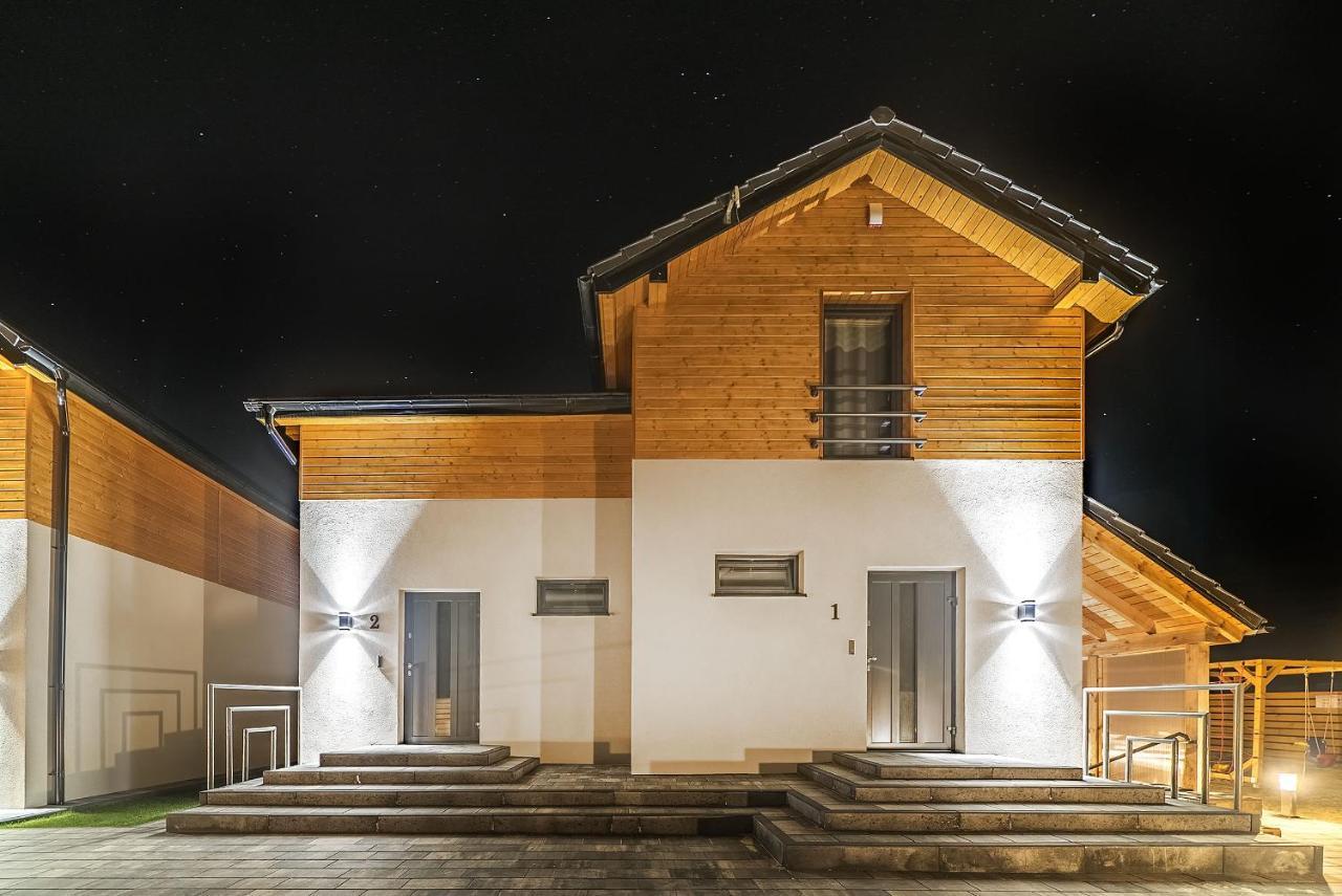 Domki Zlote Piaski Kryty Basen Sauna Jacuzzi ยาสต์เชอเบีย กูรา ภายนอก รูปภาพ