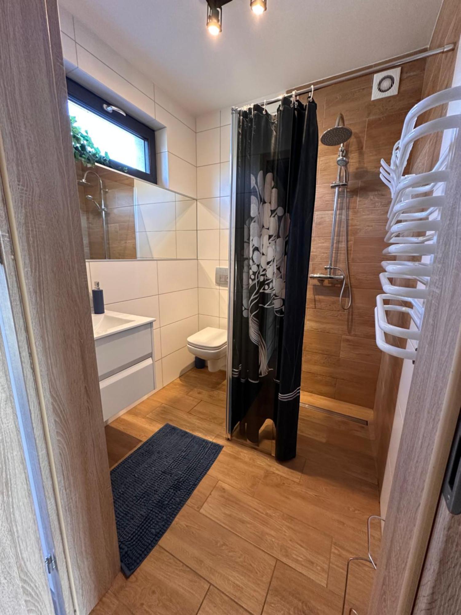 Domki Zlote Piaski Kryty Basen Sauna Jacuzzi ยาสต์เชอเบีย กูรา ภายนอก รูปภาพ