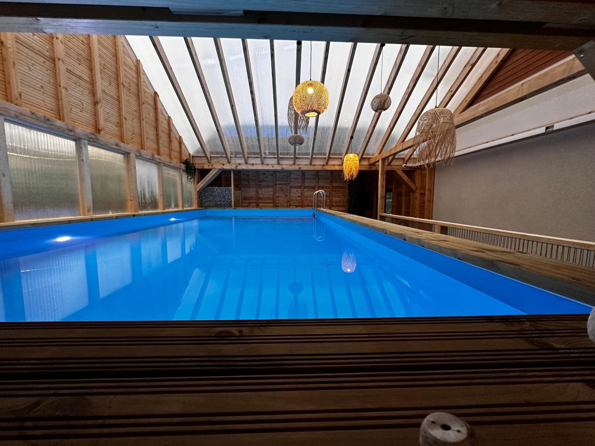 Domki Zlote Piaski Kryty Basen Sauna Jacuzzi ยาสต์เชอเบีย กูรา ภายนอก รูปภาพ